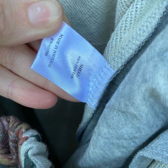 LOVERS + FRIENDS NWT TIE ANKLE SWEATPANT IN RED VICTORIAN FLORAL SZ Small, $178 - Picture 4 of 10